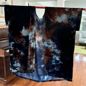 Velvet Indigo Tie-Dye Kimono Robe